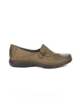 Rockport Cobb Hill Slip-On Women's Loafer in Stone